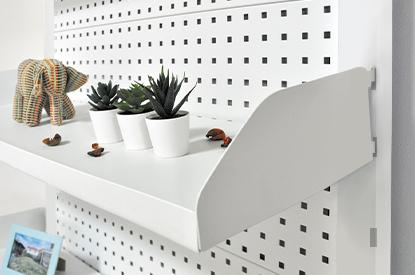 Adjustable shelves