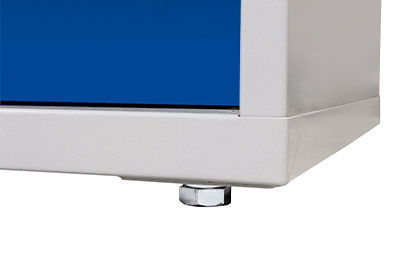 With leveler screws