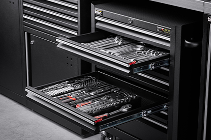 Tool cabinet