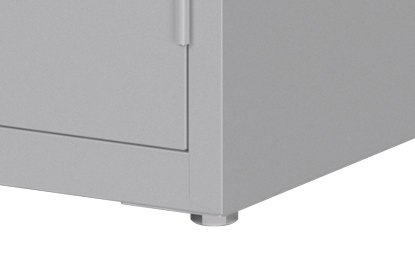 With levelers screws